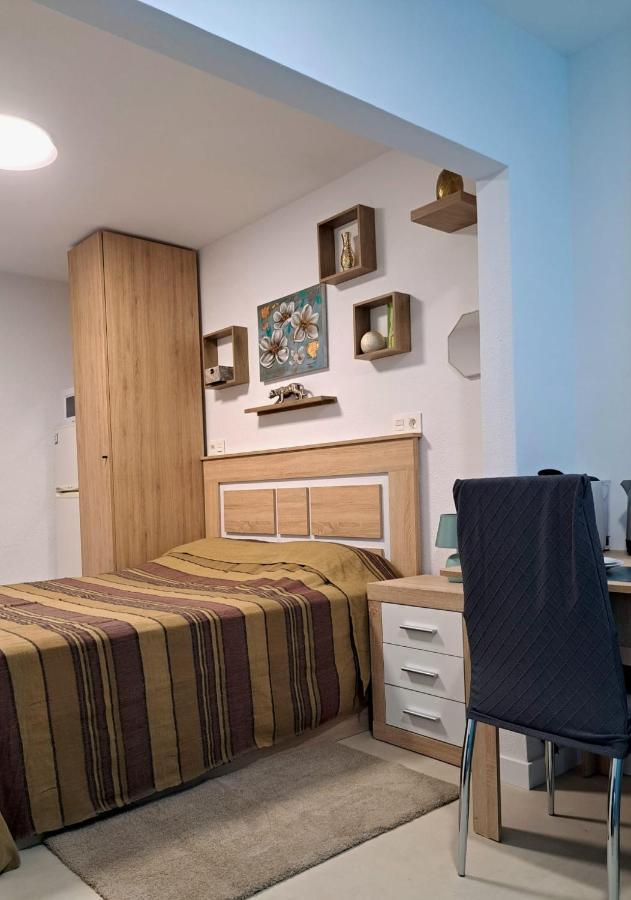 Appartement Comfortable Studio With Sea View à Benidorm Extérieur photo