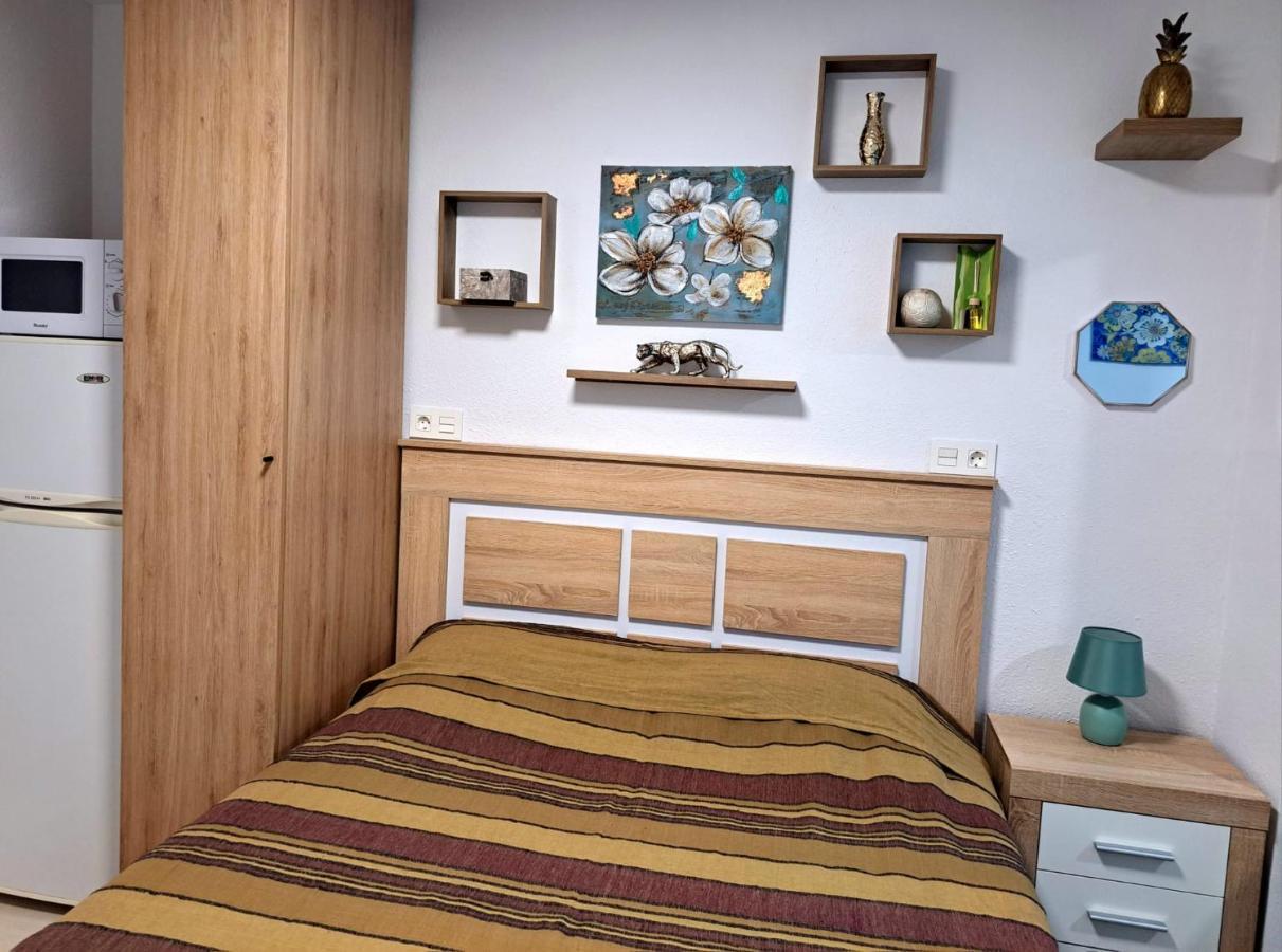 Appartement Comfortable Studio With Sea View à Benidorm Extérieur photo